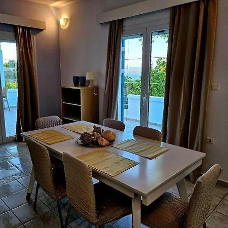Kounoupisea Holidays House με υπεροχη θεα στο πορτο χελι Porto Heli